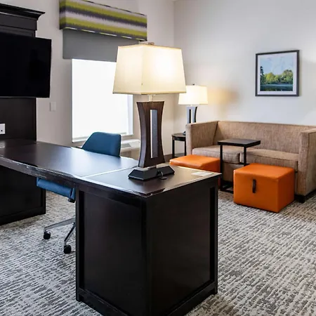 Hampton Inn & Suites Effingham-2