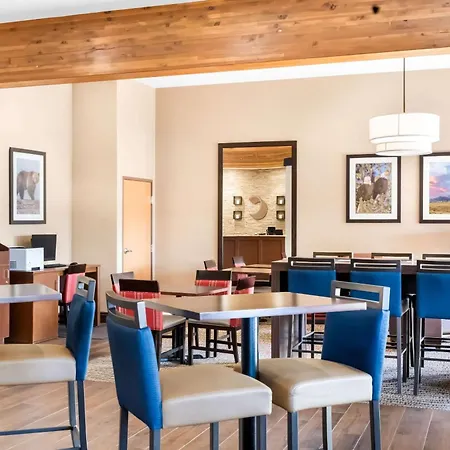 Comfort Inn At Buffalo Bill Village Resort-2