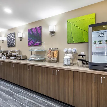 Sleep Inn & Suites Salina I-135-3