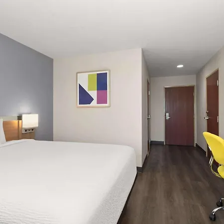 Microtel Inn & Suites By Wyndham Panama City-2