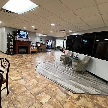 Greenlight Inn & Suites St James-3