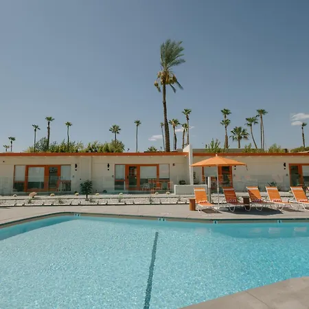 Mojave Resort - Adults Only-3