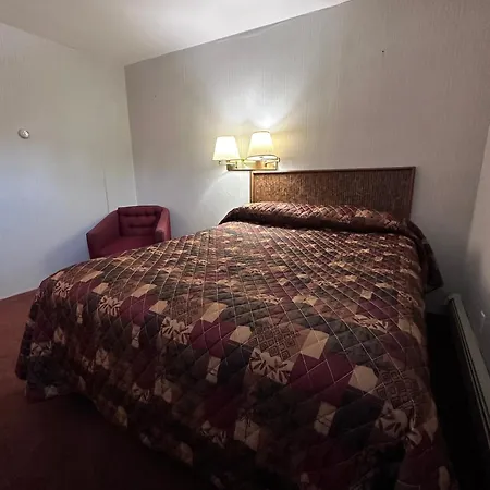Pamola Motor Lodge-2