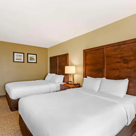 Comfort Inn & Suites Grinnell Near I-80-2