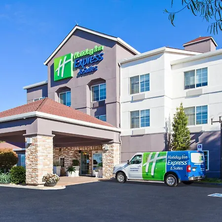 Holiday Inn Express & Suites Oakland - Airport By Ihg-2