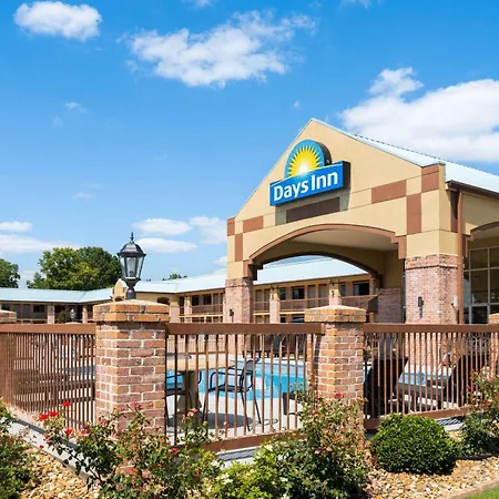 Days Inn By Wyndham Conway-3