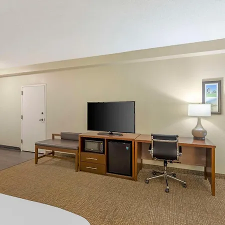 Comfort Inn Meridian - Bonita Lakes-2