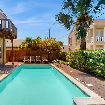 Garden Breeze Condominiums #3-2