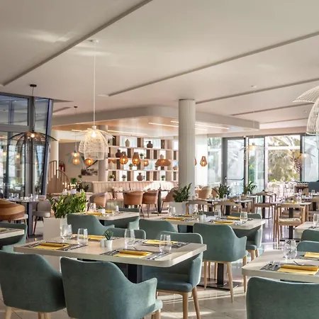 Valamar Lacroma Hotel-3