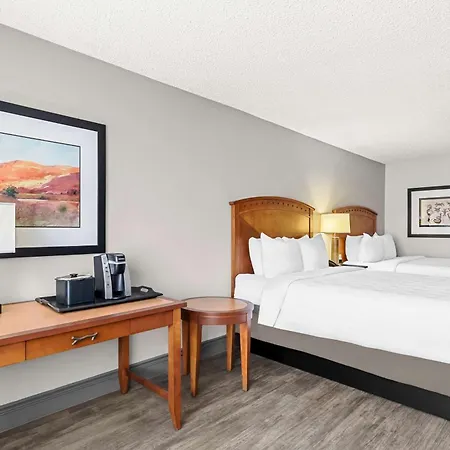 Best Western Plus At Lake Powell-3