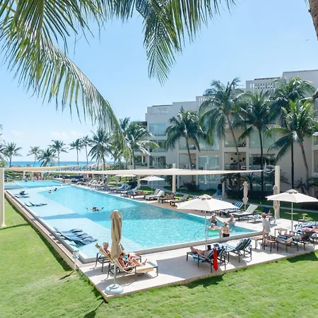 The Elements Oceanfront & Beachside Condo Hotel-2