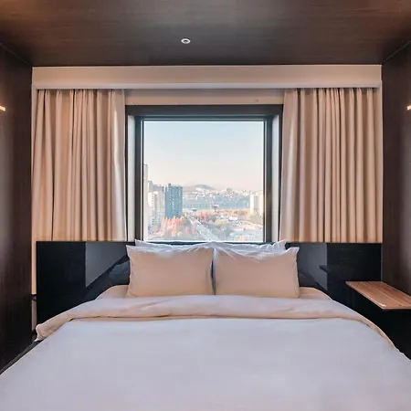 The Riverside Hotel-2