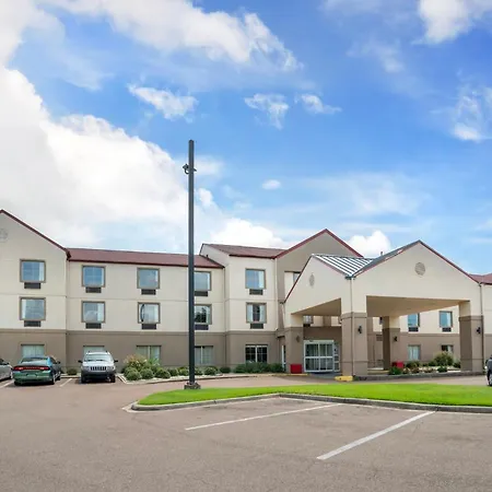 Red Roof Inn Plus & Suites Vicksburg-2