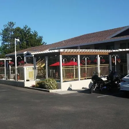 Airport Inn-3