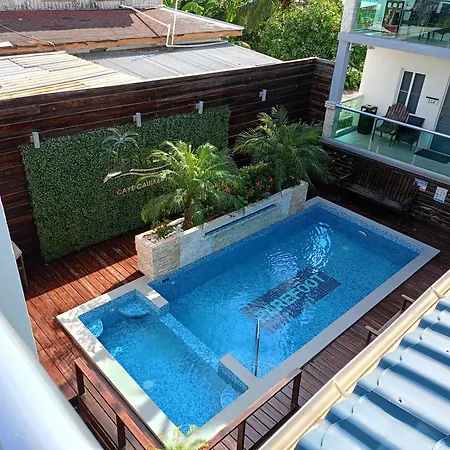 Barefoot Caye Caulker Hotel-3