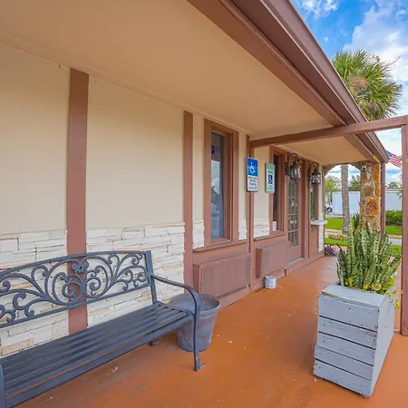 Liberty Inn And Suites Orlando - Kissimmee Near Disney World-3