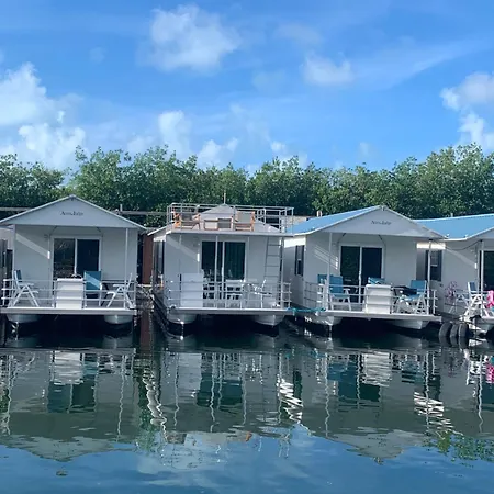 Aqua Lodges At Hurricane Hole Marina-3