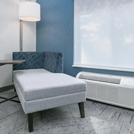 Holiday Inn Express Hotel And Suites Valparaiso By Ihg-2