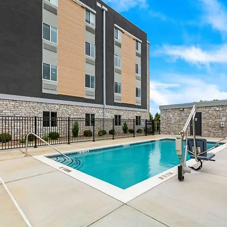 Everhome Suites Lexington - Horse Park-2