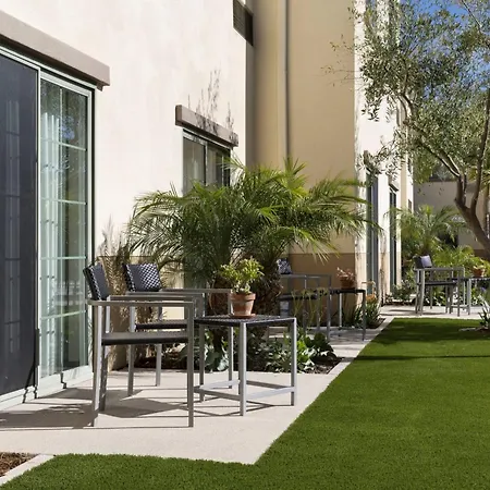 Courtyard By Marriott Santa Barbara Goleta-2