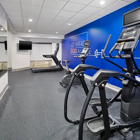 Holiday Inn Express & Suites Milwaukee Nw - Park Place By Ihg-3