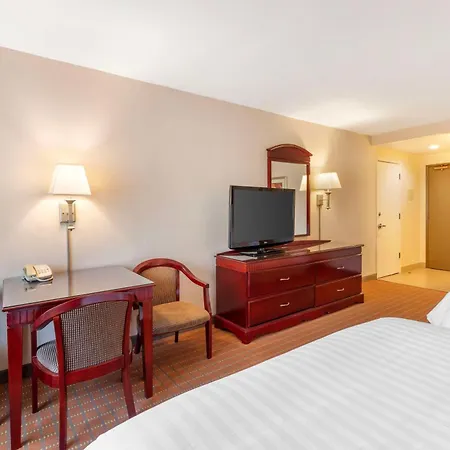 Best Western Plus West Covina Inn-2