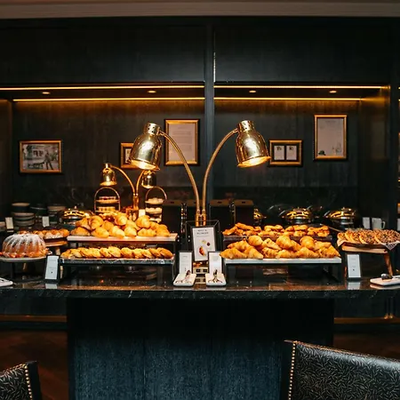 Hilton Vienna Plaza-2