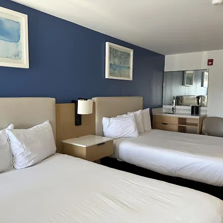 Hatchway Hotel-2