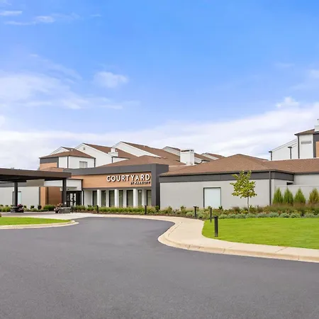 Courtyard By Marriott Detroit Livonia-2