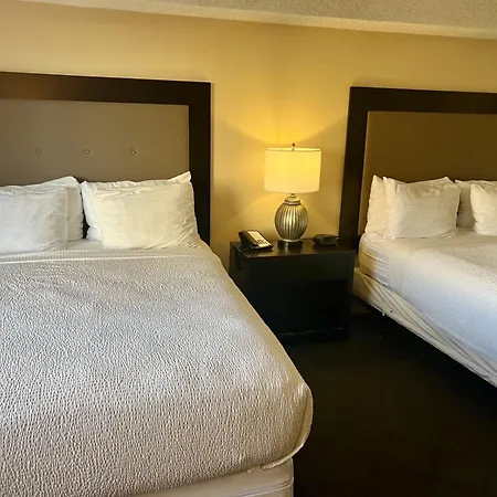 Getaways At The Jockey Club-3