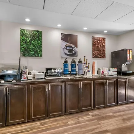 Clarion Pointe Apex - Holly Springs-2