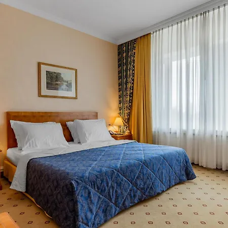 Natsionalny Hotel-3