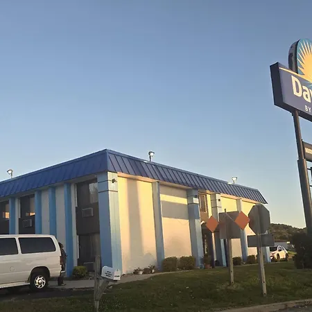 Days Inn By Wyndham Portage Cascade Mountain Area-3