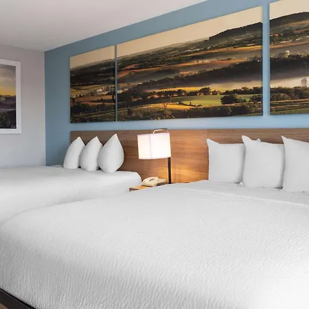 Days Inn By Wyndham Neenah-3