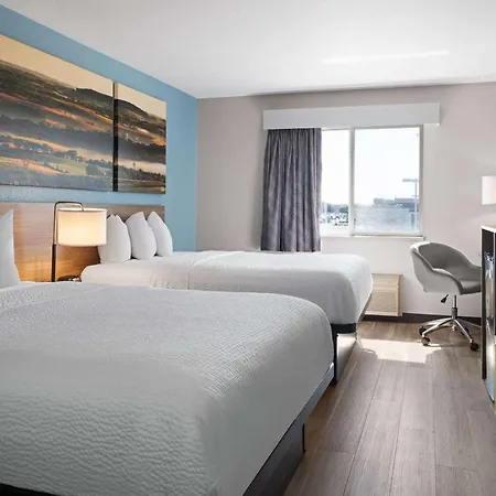 Days Inn By Wyndham Neenah-2