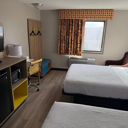 Days Inn By Wyndham Muncie -Ball State University-2