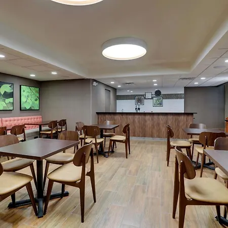 Drury Inn & Suites Charlotte University Place-2