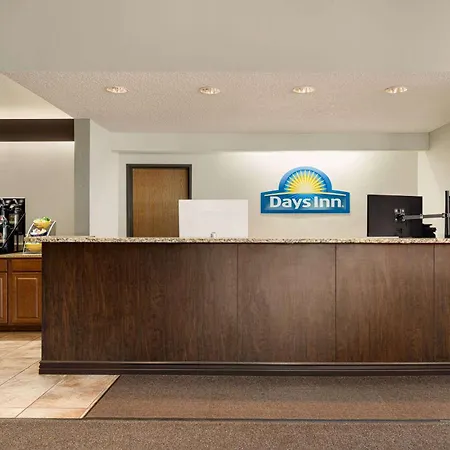 Days Inn By Wyndham Carbondale-3