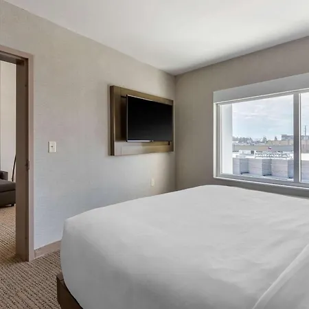 Cambria Hotel West Orange-3