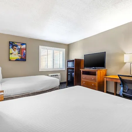 Best Western Mccarran Inn-2