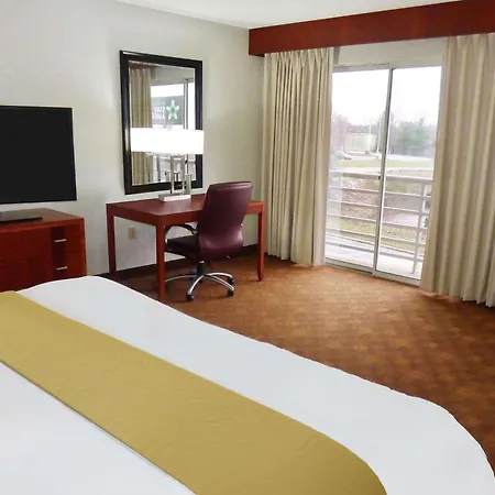 Radisson Akron-Fairlawn Copley-3