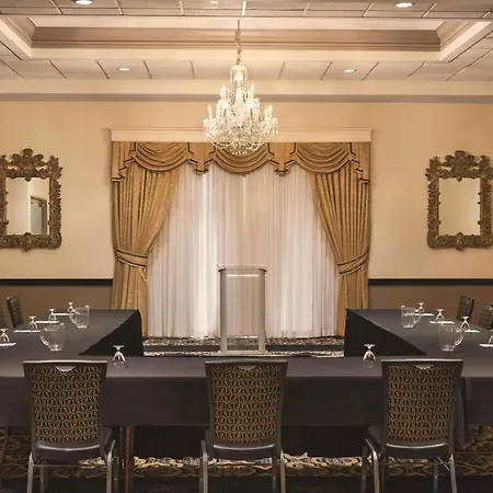 Radisson Hotel & Conference Center Rockford-2