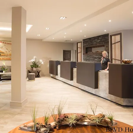 Boulevard Hotel-3