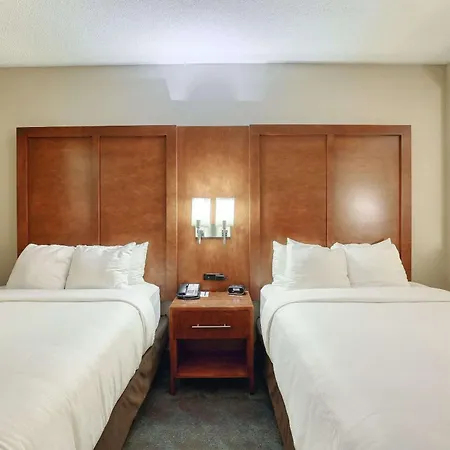Comfort Suites Appleton Airport-3