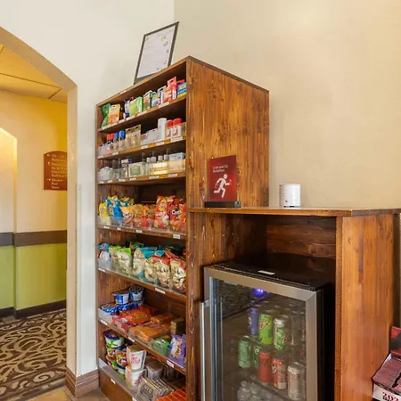 Best Western Plus Sikeston I-55-3