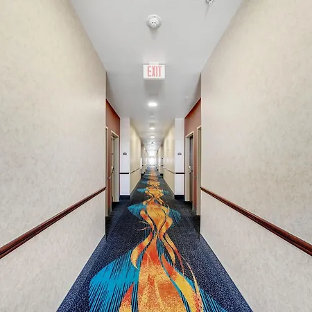 Clarion Inn & Suites Weatherford South-2