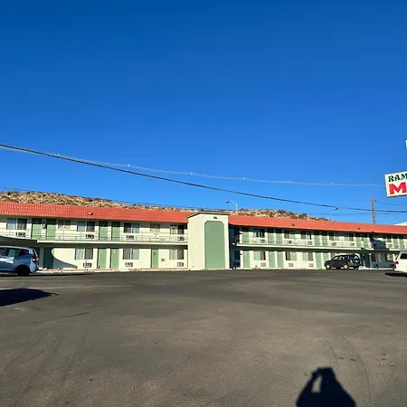 Ramblin Rose Motel-2