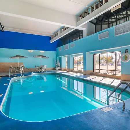 Mainstay Suites Springfield Il-2