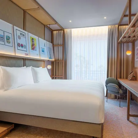 Canopy By Hilton Cannes-3