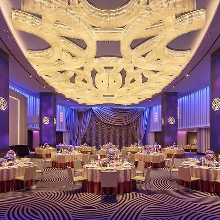Grand Hyatt Mumbai Hotel And Residences-2